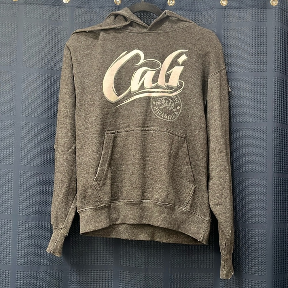Used unisex “Cali” hoodie